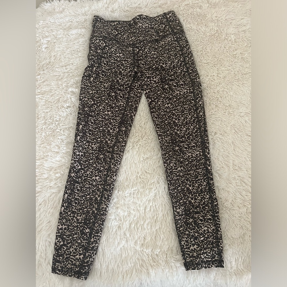 DSG Leggings with pockets, NWT